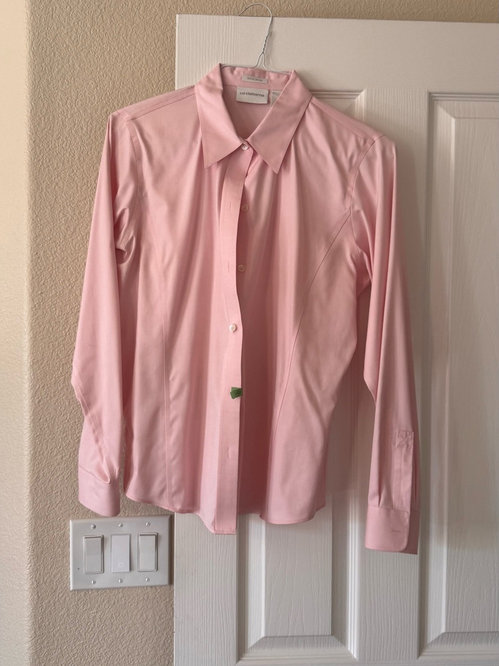 Claiborne Light Pink Long-Sleeve Dress Shirt size 10 for Women